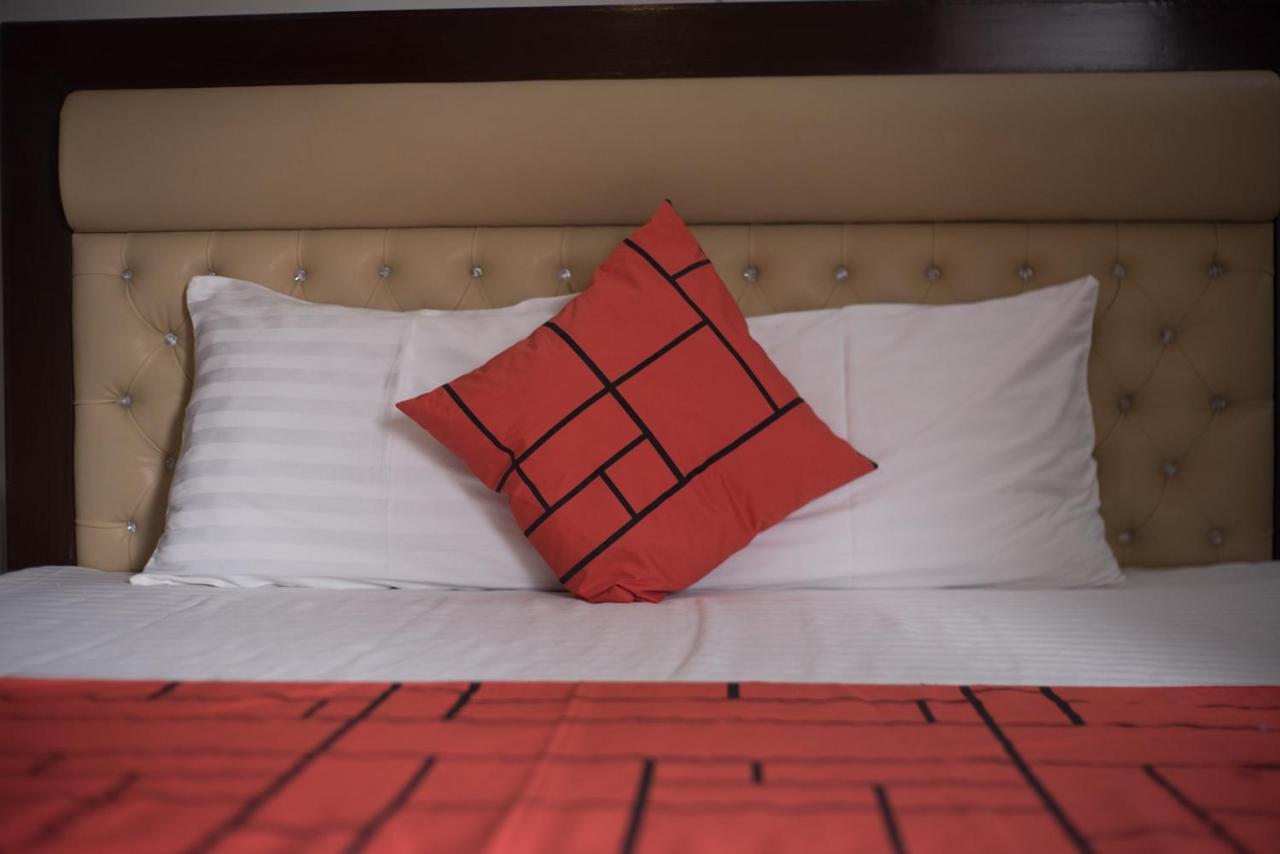 Goho Rooms Badar Карачи Екстериор снимка