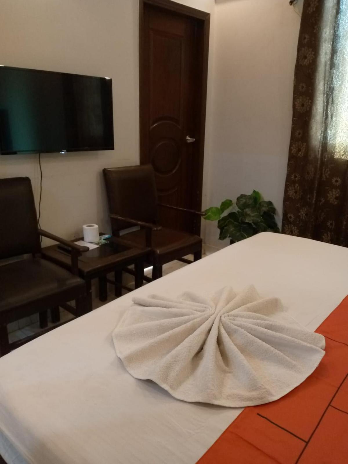 Goho Rooms Badar Карачи Екстериор снимка