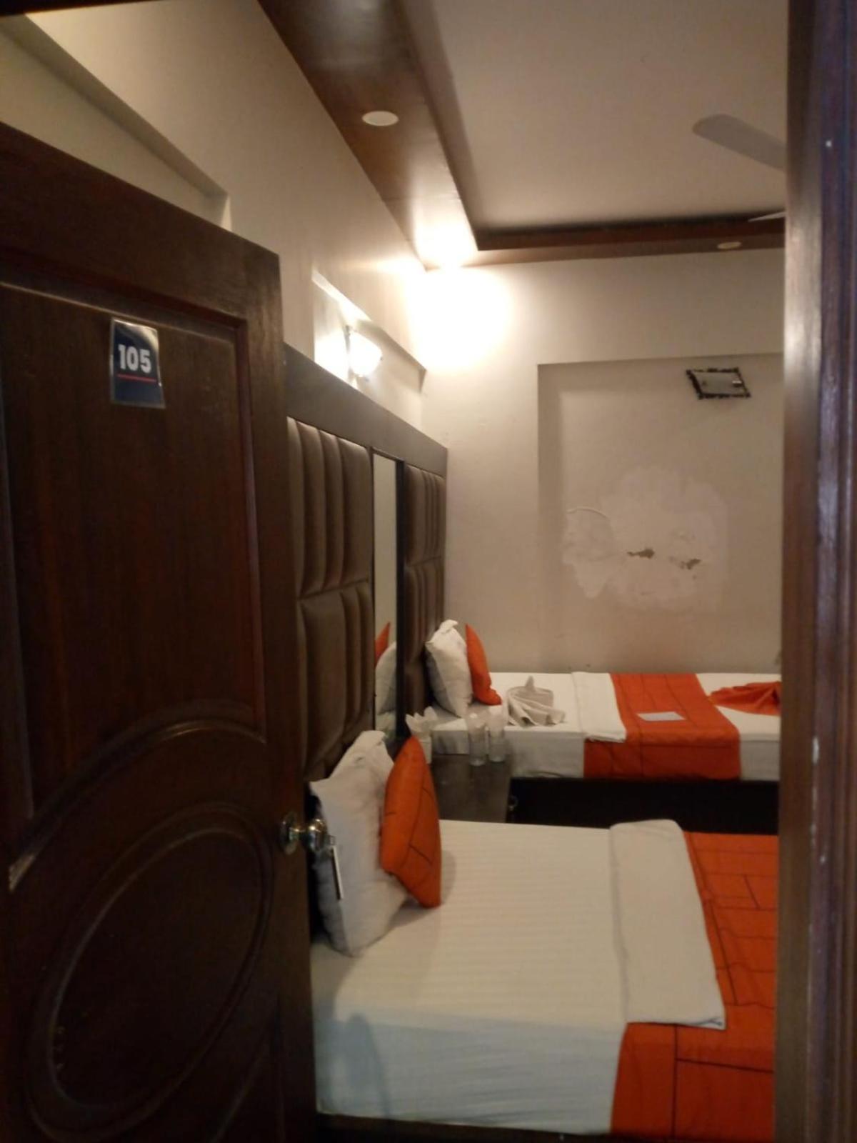 Goho Rooms Badar Карачи Екстериор снимка