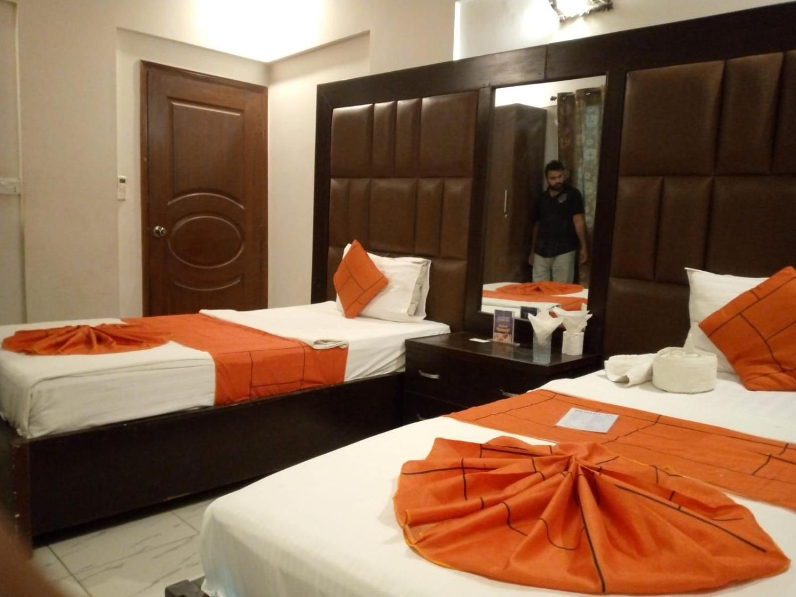 Goho Rooms Badar Карачи Екстериор снимка