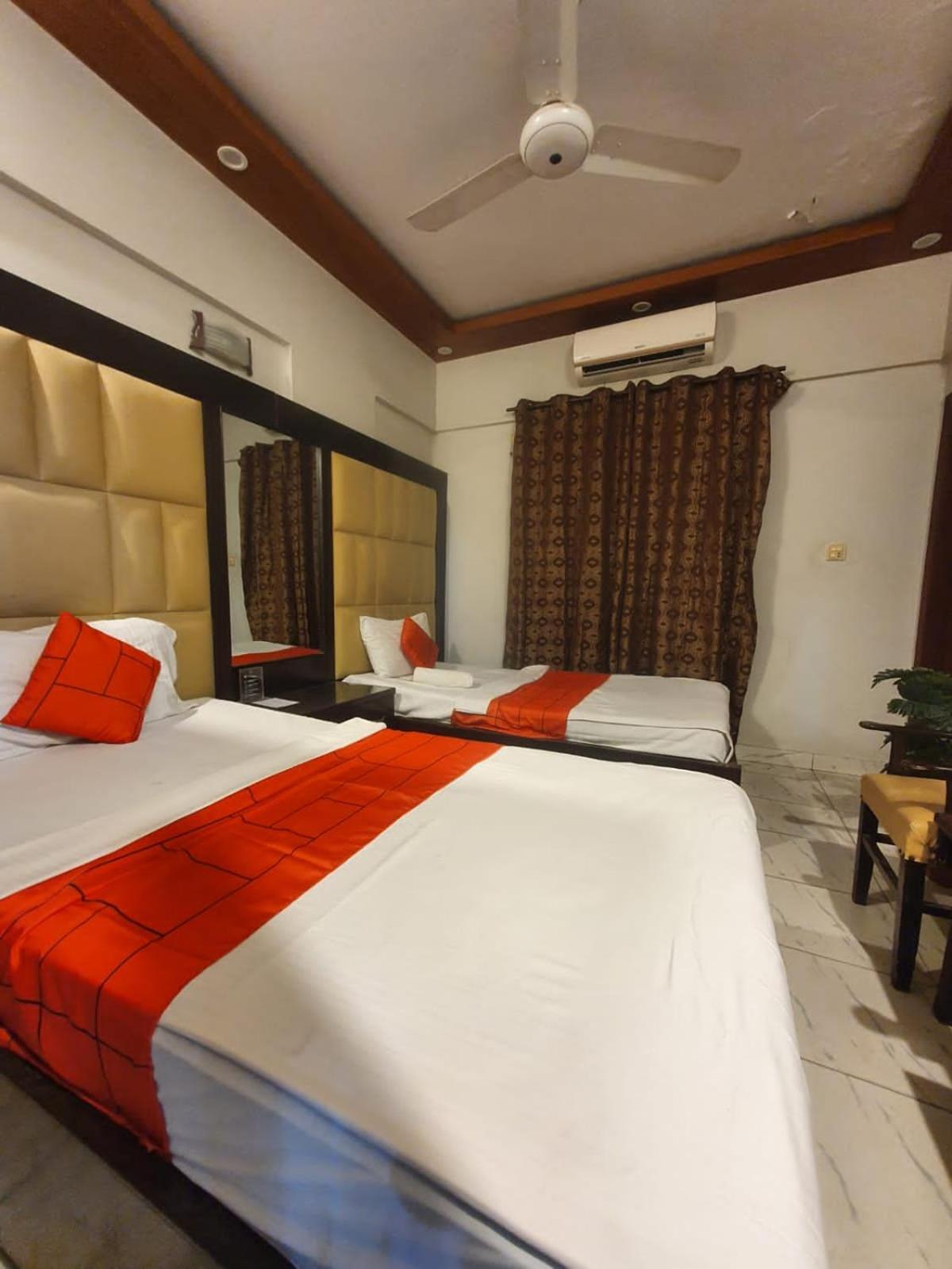 Goho Rooms Badar Карачи Екстериор снимка