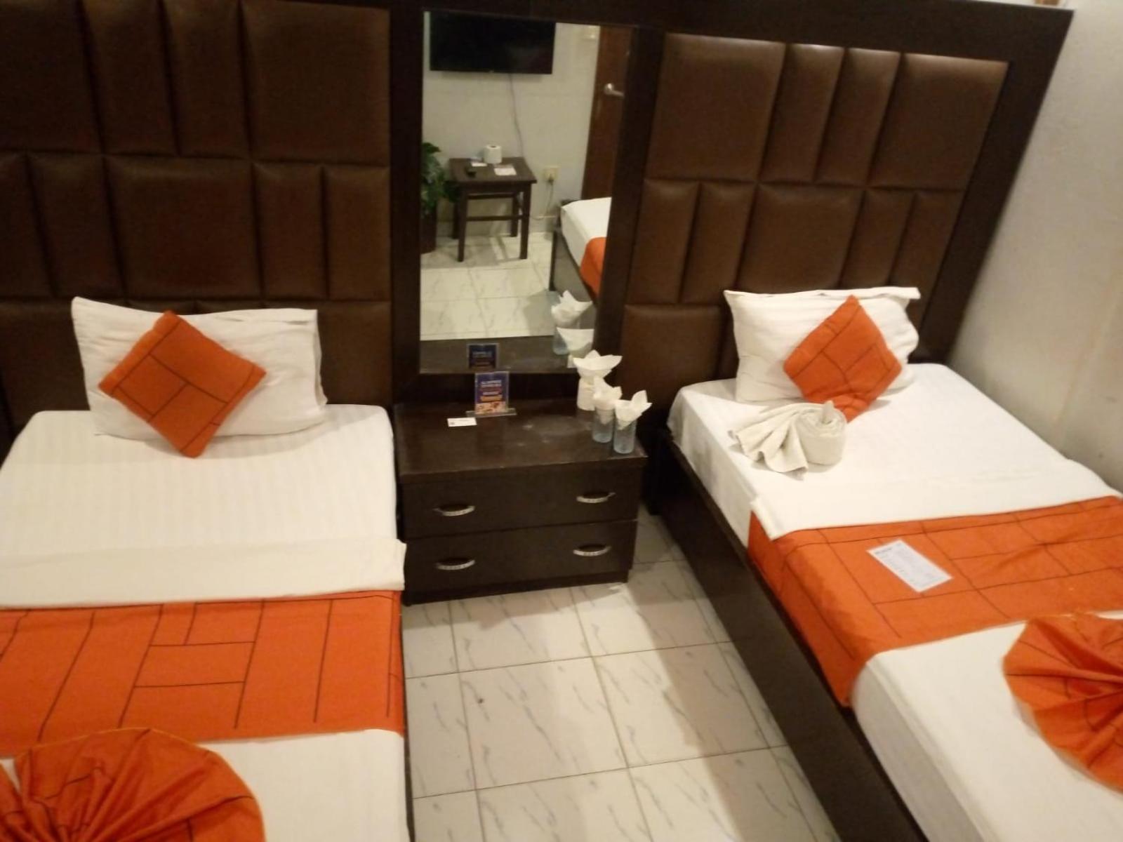 Goho Rooms Badar Карачи Екстериор снимка