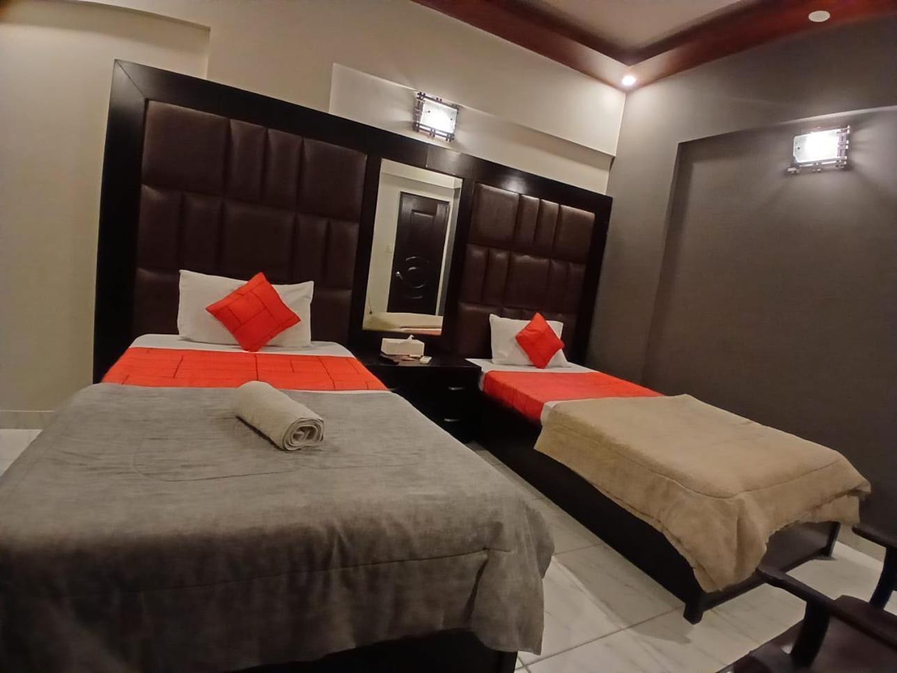 Goho Rooms Badar Карачи Екстериор снимка