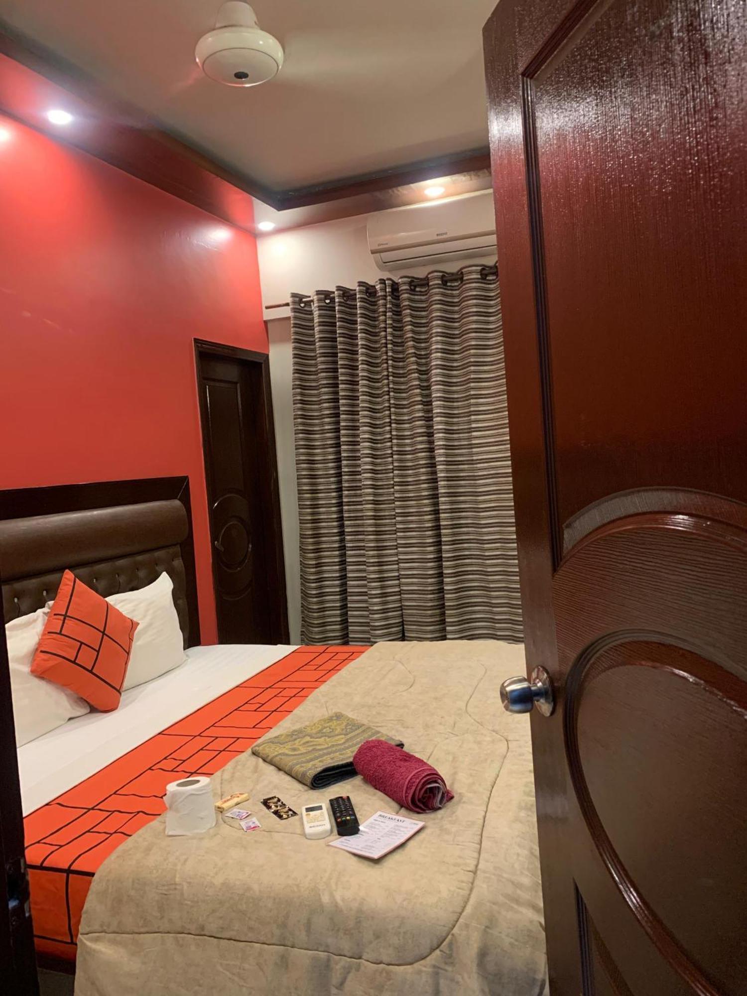 Goho Rooms Badar Карачи Екстериор снимка